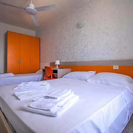 Hotel San Pietro Chiavari 2*